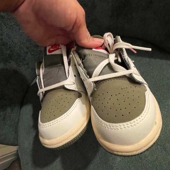 Travis Scott Nike Dunks - Picture 5 of 7